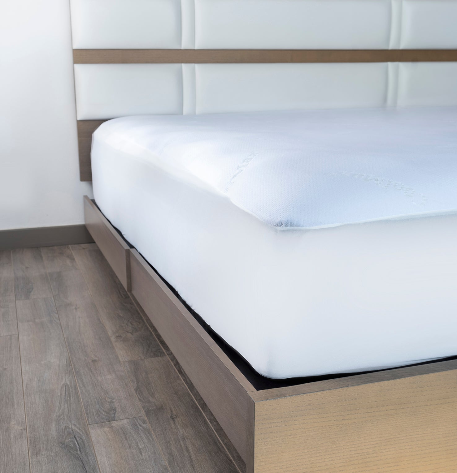 Protector de Colchón Impermeable CoolMAX