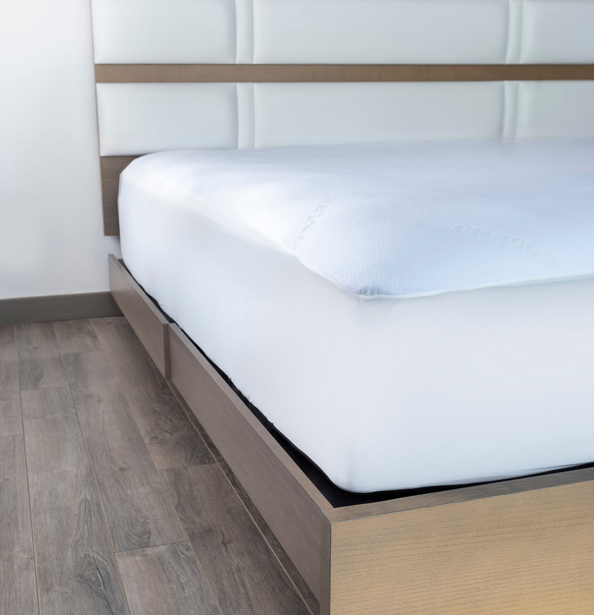 Protector de Colchón Impermeable CoolMAX